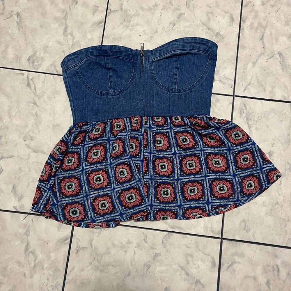 Women’s /Junior strapless top S NWT